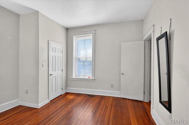 3529 Grace Avenue, St Louis, MO 63116