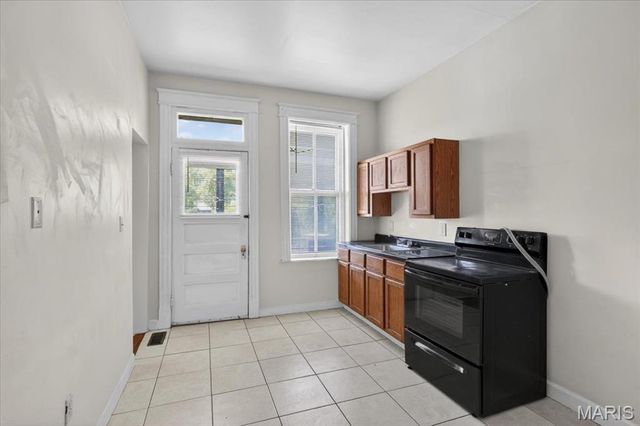 3529 Grace Avenue, St Louis, MO 63116