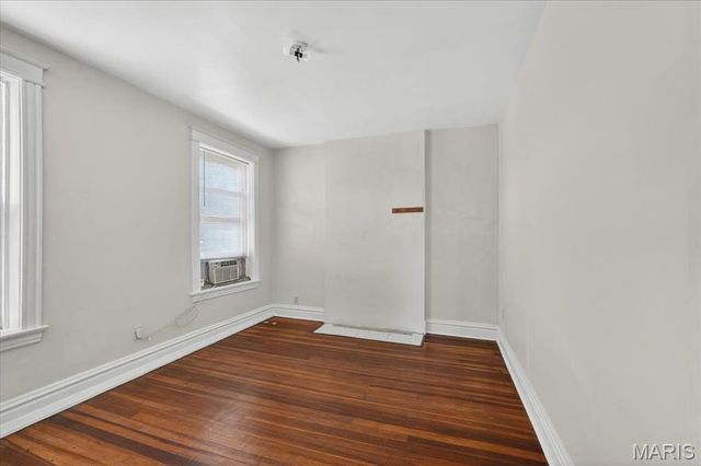 3529 Grace Avenue, St Louis, MO 63116