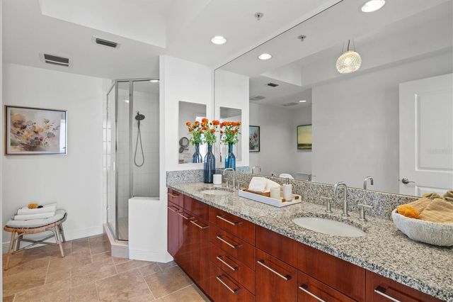 50 CENTRAL AVENUE 15A, Sarasota, FL 34236