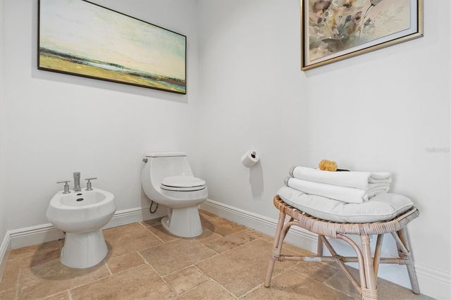 50 CENTRAL AVENUE 15A, Sarasota, FL 34236