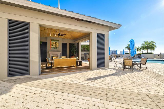 50 CENTRAL AVENUE 15A, Sarasota, FL 34236