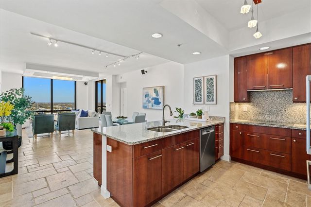 50 CENTRAL AVENUE 15A, Sarasota, FL 34236