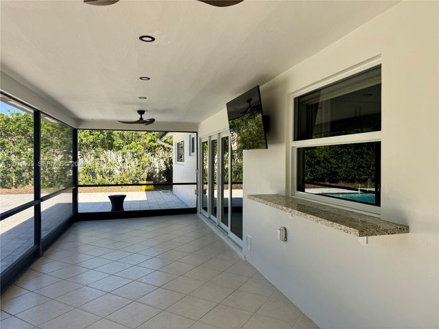 1093 SW 14th St, Boca Raton, FL 33486