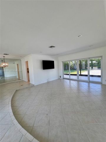 1093 SW 14th St, Boca Raton, FL 33486