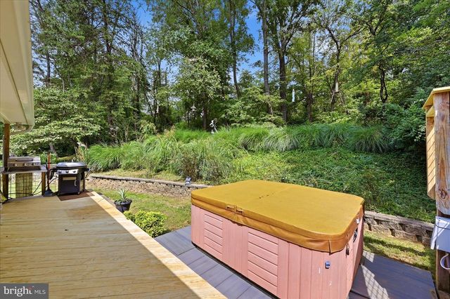 13328 JOHN MARSHALL HWY, Linden, VA 22642