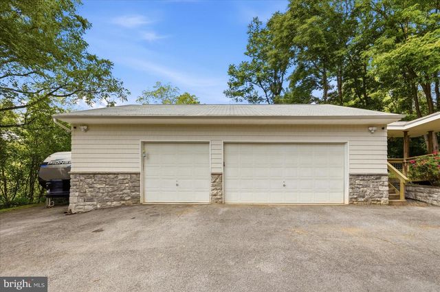 13328 JOHN MARSHALL HWY, Linden, VA 22642