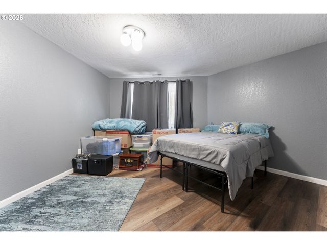 2453 STEPHANIE Ln, North Bend, OR 97459