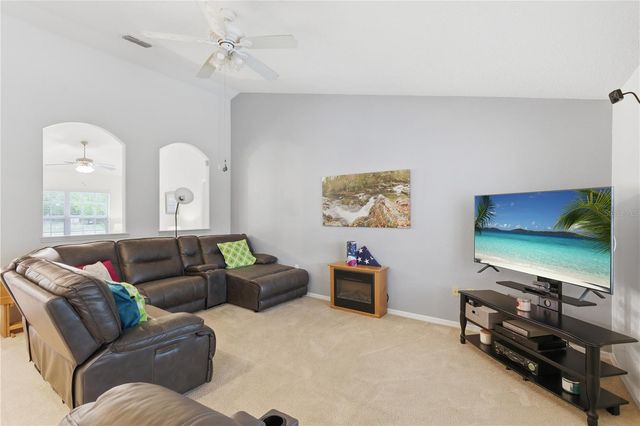 13056 PAINTED BUNTING AVENUE, Weeki Wachee, FL 34614