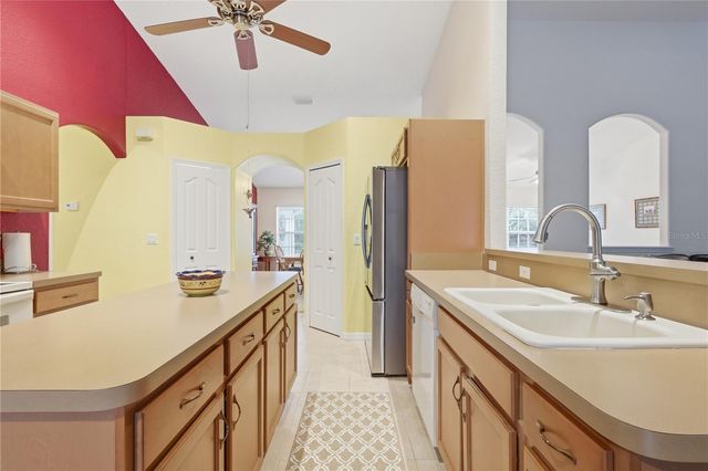 13056 PAINTED BUNTING AVENUE, Weeki Wachee, FL 34614