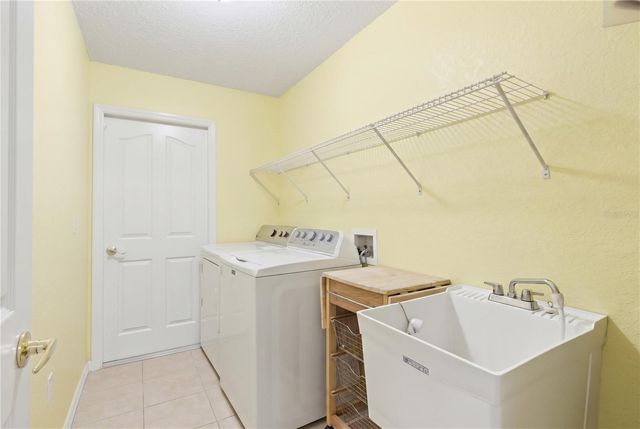 13056 PAINTED BUNTING AVENUE, Weeki Wachee, FL 34614