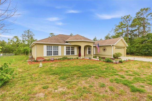 13056 PAINTED BUNTING AVENUE, Weeki Wachee, FL 34614