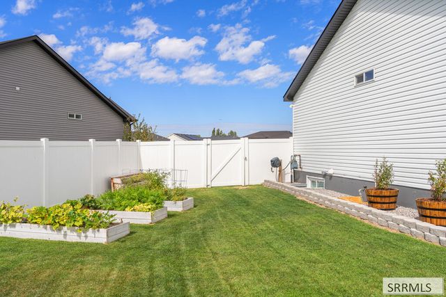 3272 Conela Circle, Ammon, ID 83406