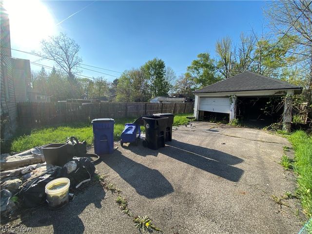 7813 Laumer Avenue, Cleveland, OH 44105