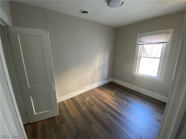 7813 Laumer Avenue, Cleveland, OH 44105