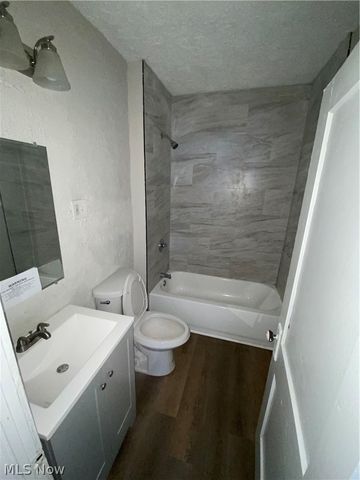 7813 Laumer Avenue, Cleveland, OH 44105