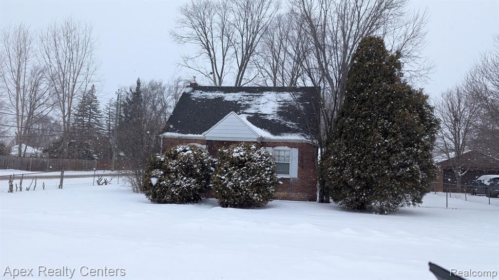 31980 Alvin Street, Garden City, MI 48135