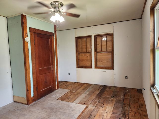 581 Tabor Loop, Crossville, TN 38571