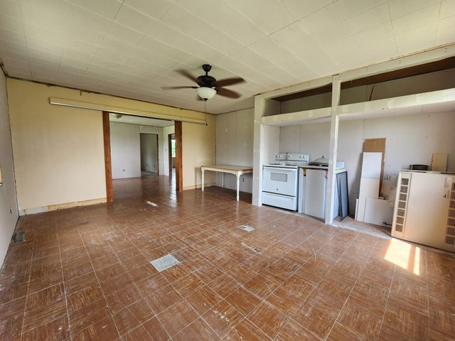 581 Tabor Loop, Crossville, TN 38571