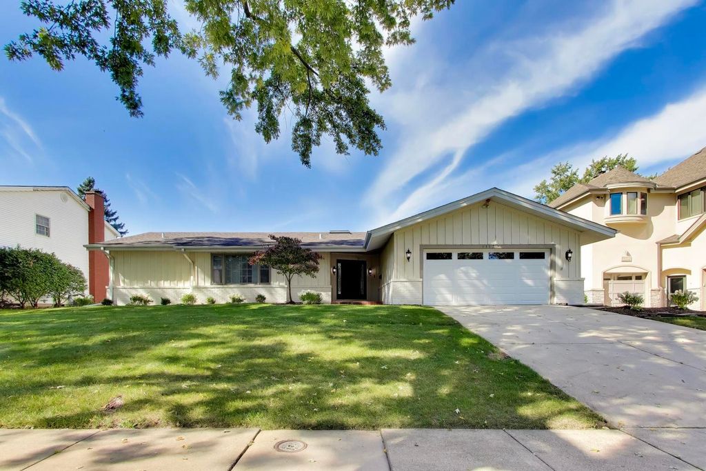 1117 Summit Hills Lane, Naperville, IL 60563 — exterior