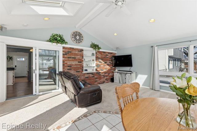 1009 Illinois Street, Marysville, MI 48040