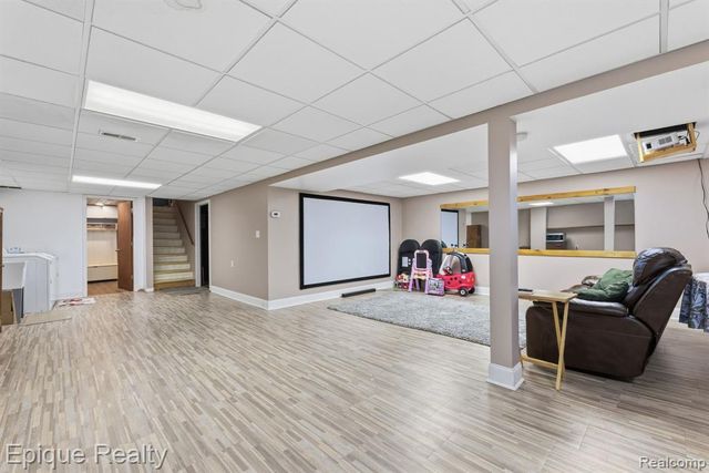 1009 Illinois Street, Marysville, MI 48040