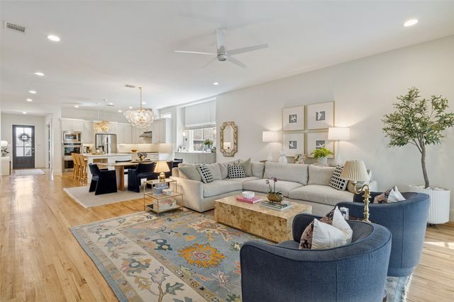 7533 Garonne Street, Dallas, TX 75231