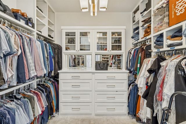 7533 Garonne Street, Dallas, TX 75231