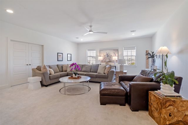 7533 Garonne Street, Dallas, TX 75231