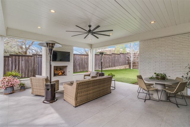 7533 Garonne Street, Dallas, TX 75231