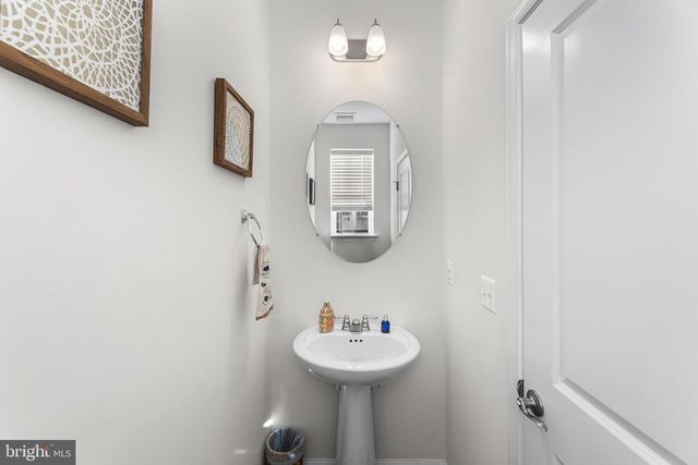 393 SCRANTON LN, Ocean View, DE 19970