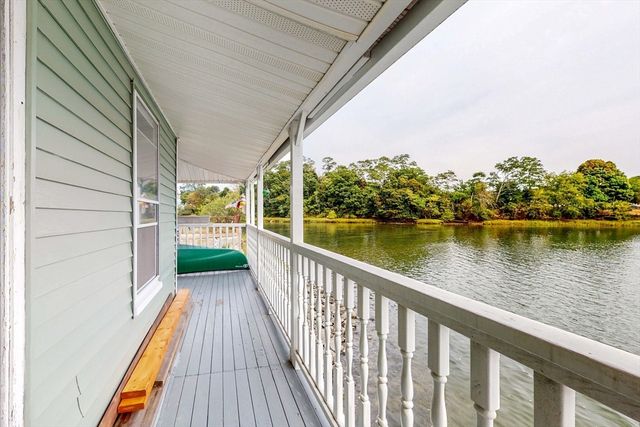 9 Parkview Ave, Beverly, MA 01915