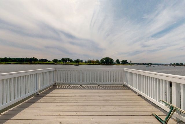 9 Parkview Ave, Beverly, MA 01915