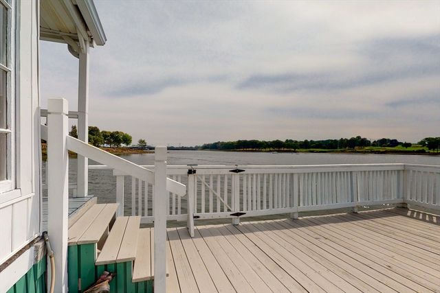 9 Parkview Ave, Beverly, MA 01915