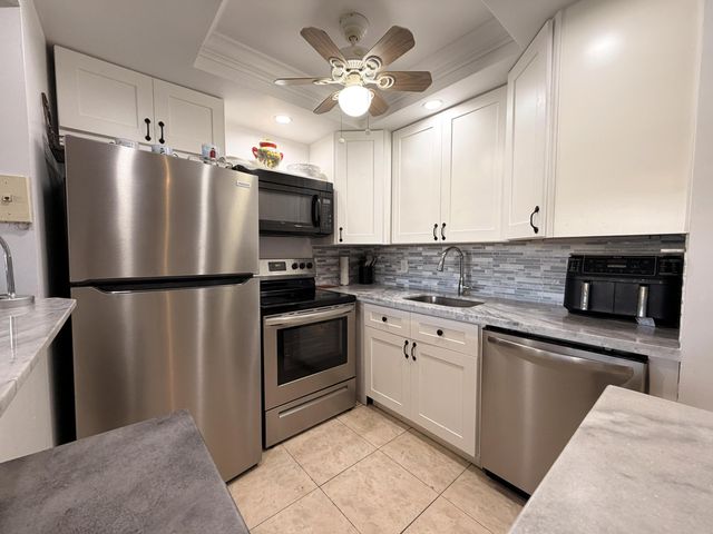29 BERKSHIRE B, West Palm Beach, FL 33417