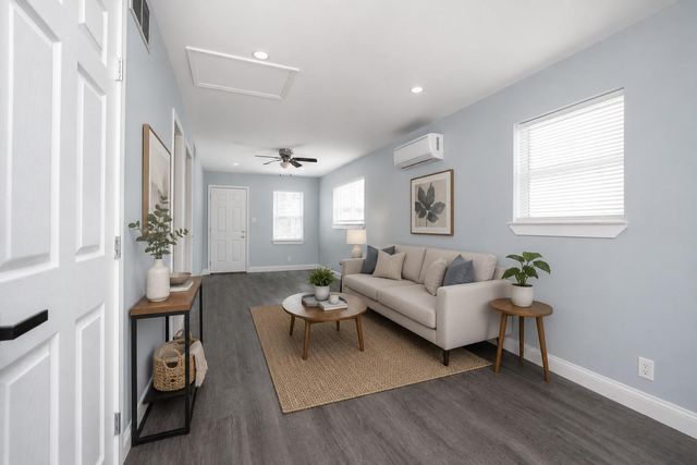 4120 Linn Street E, Houston, TX 77026