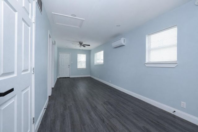 4120 Linn Street E, Houston, TX 77026