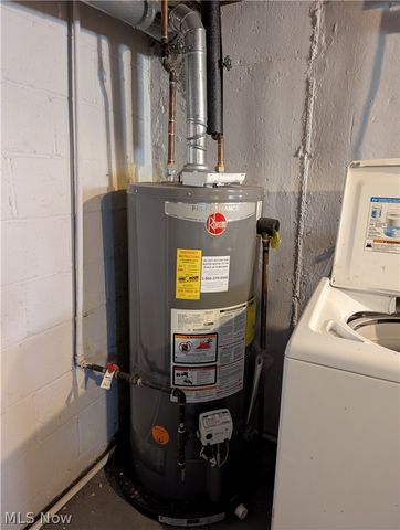 1490 E 250th Street, Euclid, OH 44117