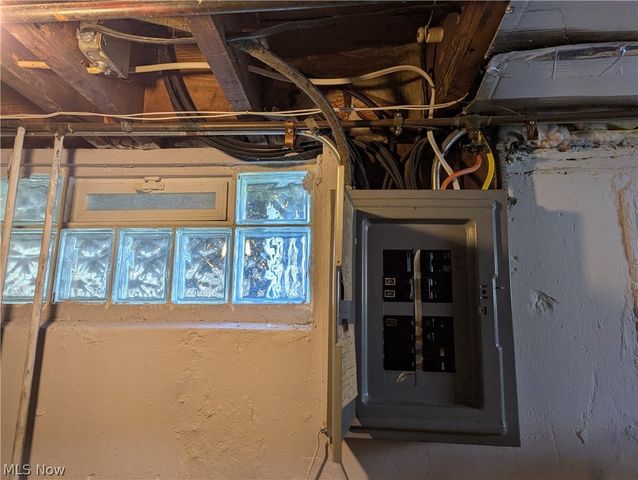 1490 E 250th Street, Euclid, OH 44117