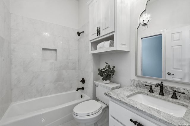 45 Champion Trail, San Antonio, TX 78258