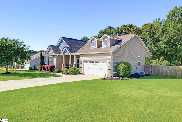109 Kingsfield Place, Piedmont, SC 29673