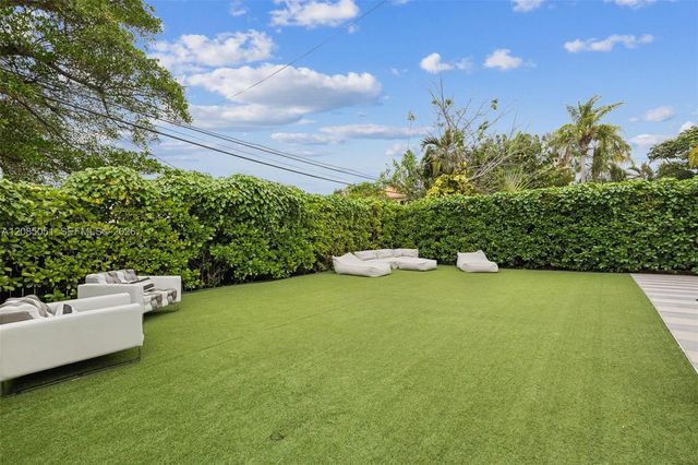 2615 NE 213th Street, Miami, FL 33180