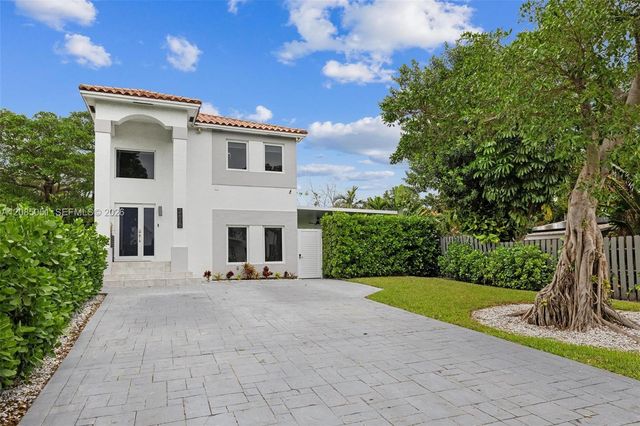 2615 NE 213th Street, Miami, FL 33180