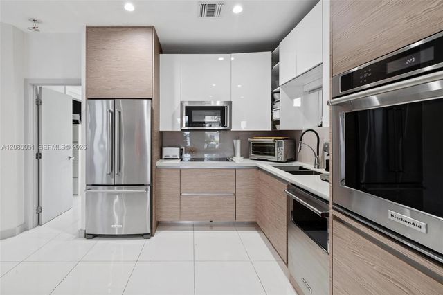 2615 NE 213th Street, Miami, FL 33180