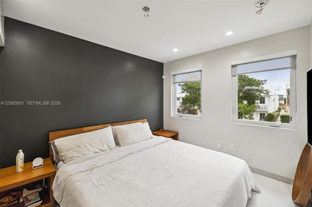 2615 NE 213th Street, Miami, FL 33180