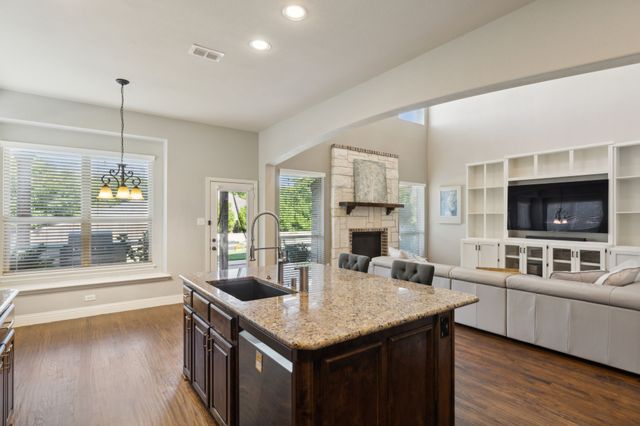 1201 Navajo Drive, Mckinney, TX 75072