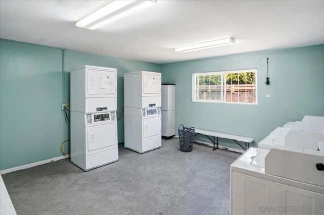 4281 Lowell St 24, La Mesa, CA 91941