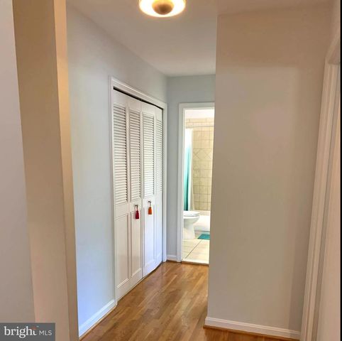 6624 SULKY LN, Rockville, MD 20852