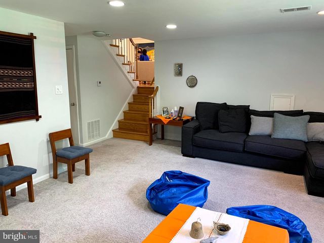 6624 SULKY LN, Rockville, MD 20852