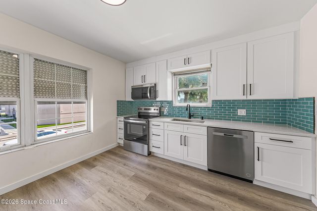 1008 E Strawbridge Avenue, Melbourne, FL 32901